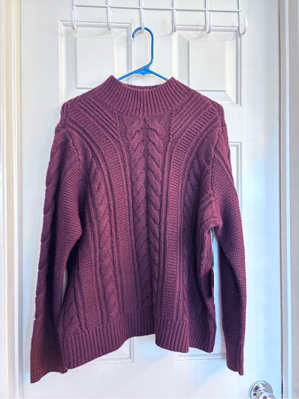 Vera Wang Moody Maroon/Plum Cable Knit Turtleneck Sweater